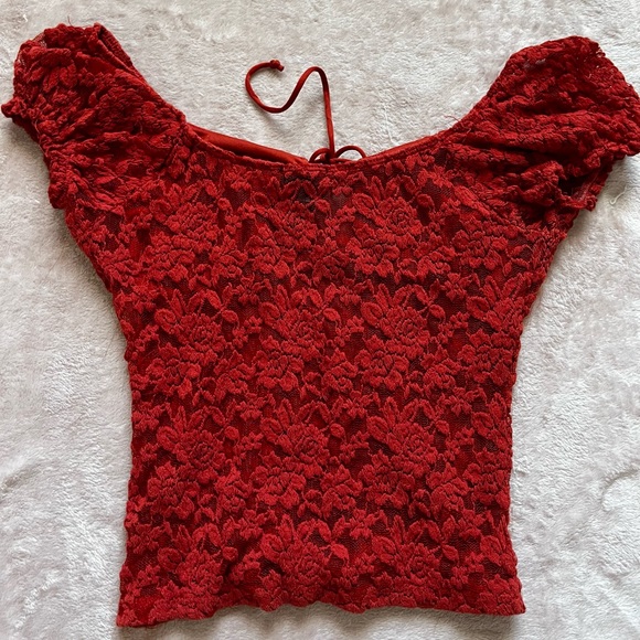Cute Lacy Top 🍓 - Picture 2 of 2